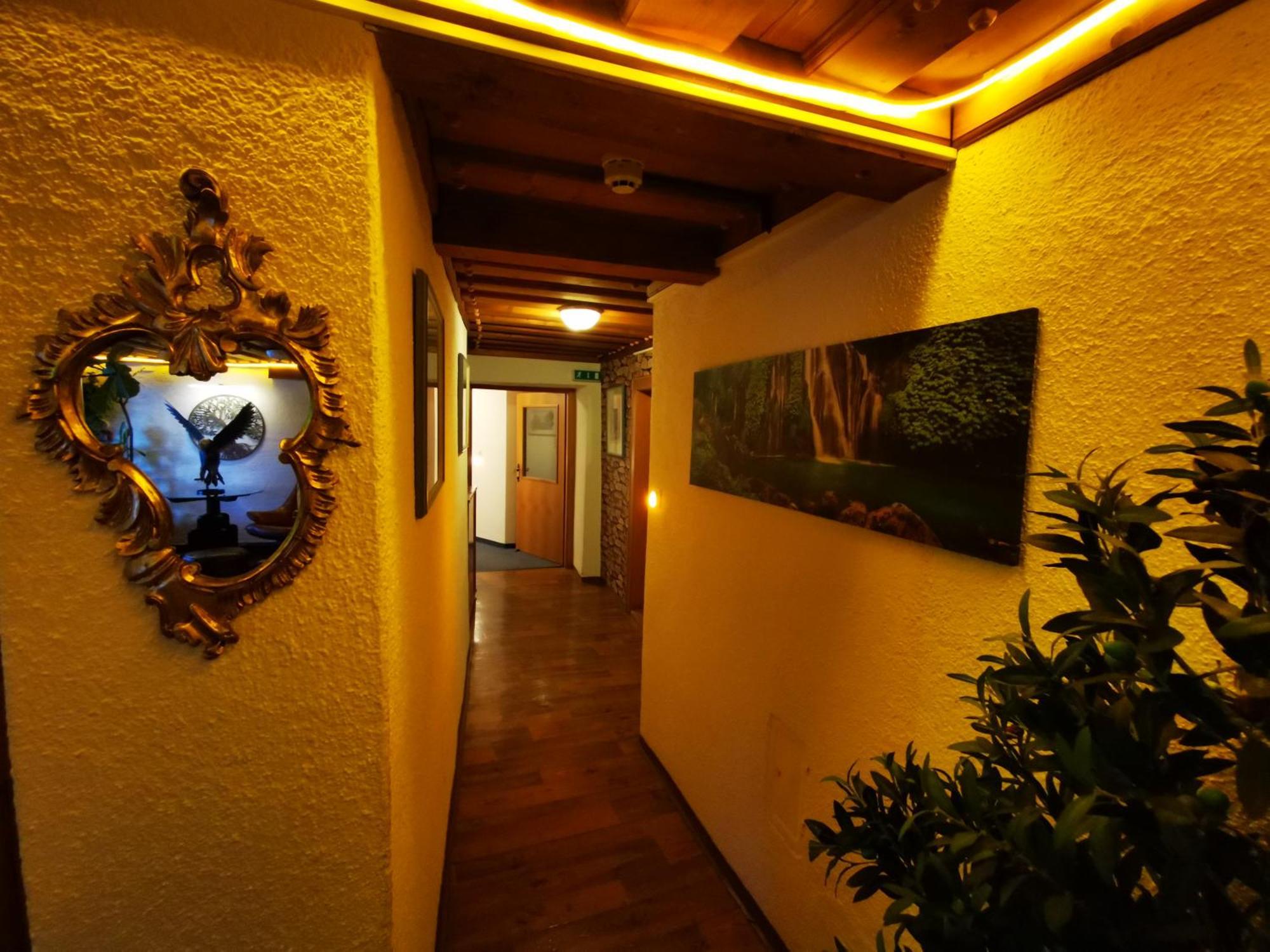 Gasthof Geronimo Weissbach bei Lofer Luaran gambar