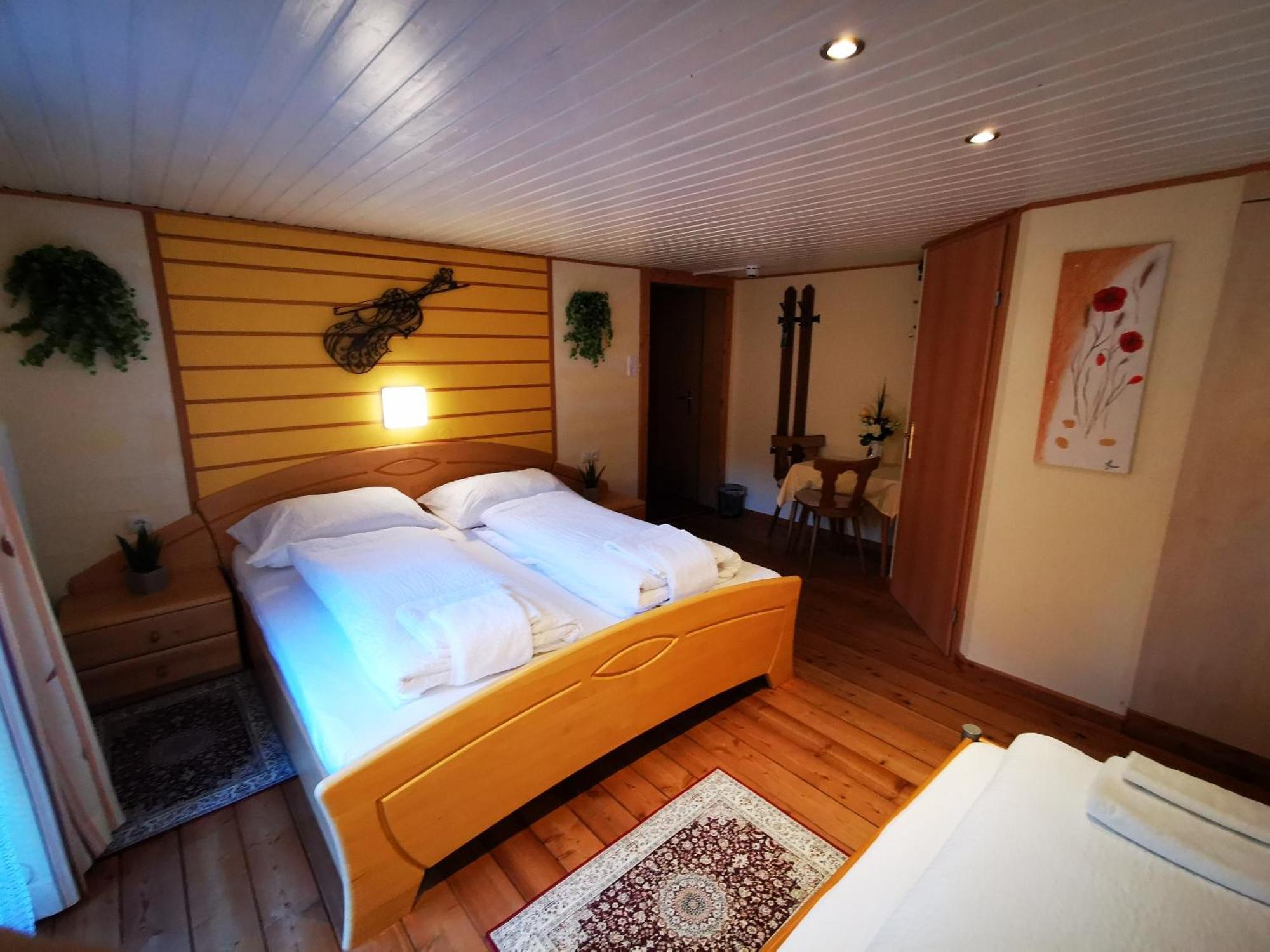 Gasthof Geronimo Weissbach bei Lofer Luaran gambar